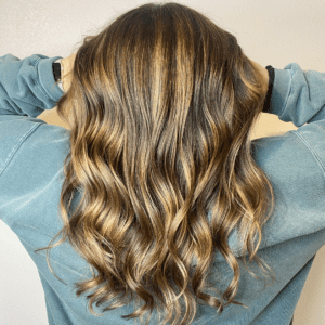 blonde-and-brown-female-hair-salon